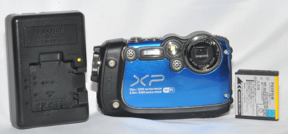 FUJIFILM 富士フイルム FinePix XP200 ブルー