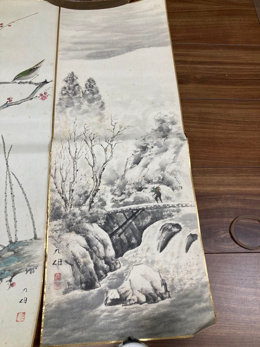 梅の花と小鳥の水墨画掛軸 鈴木大麻 作 梅の花と小鳥