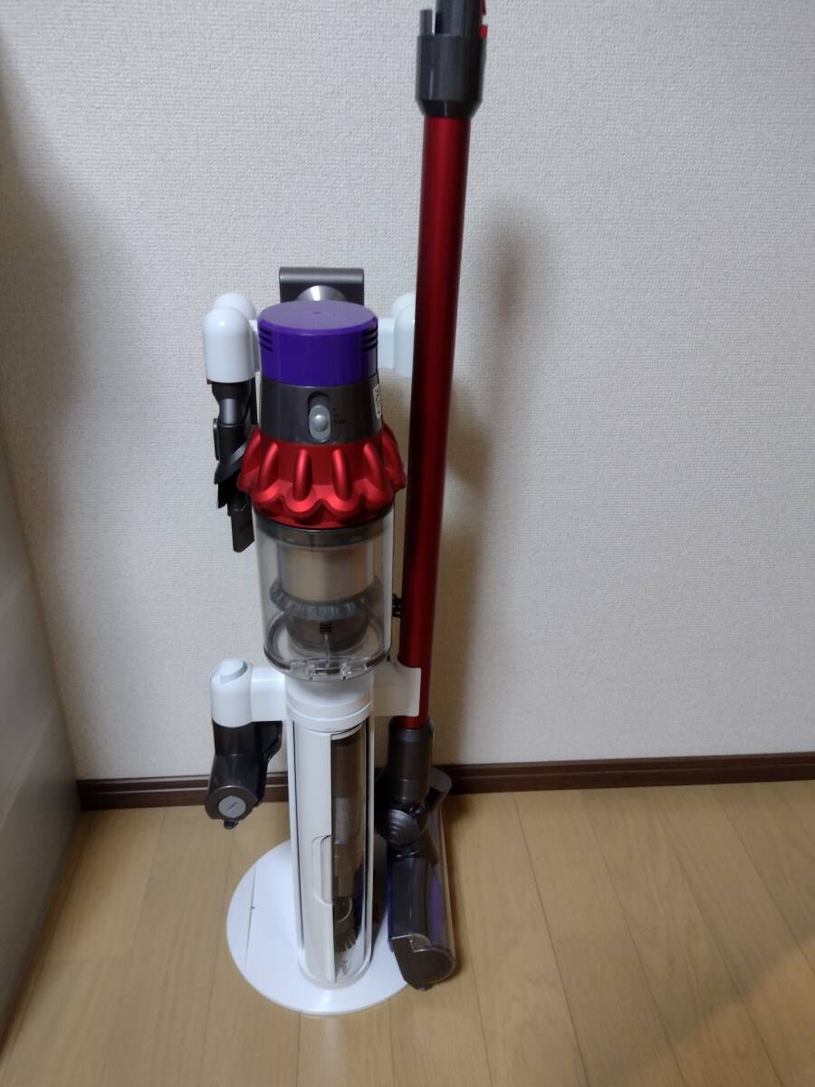ダイソン☆掃除機☆V10☆SV12☆純正バッテリー新品同等☆スタンド付き☆7