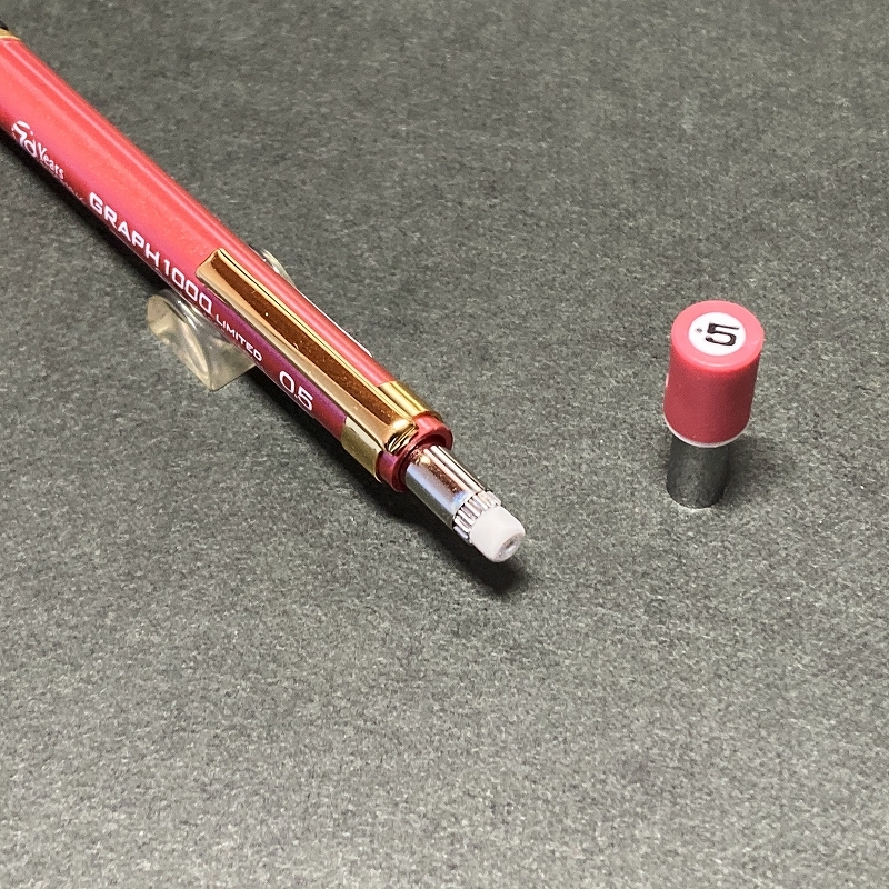 送料無料 美品 70周年限定カラー ぺんてる グラフ1000 ゴールド×ピンク