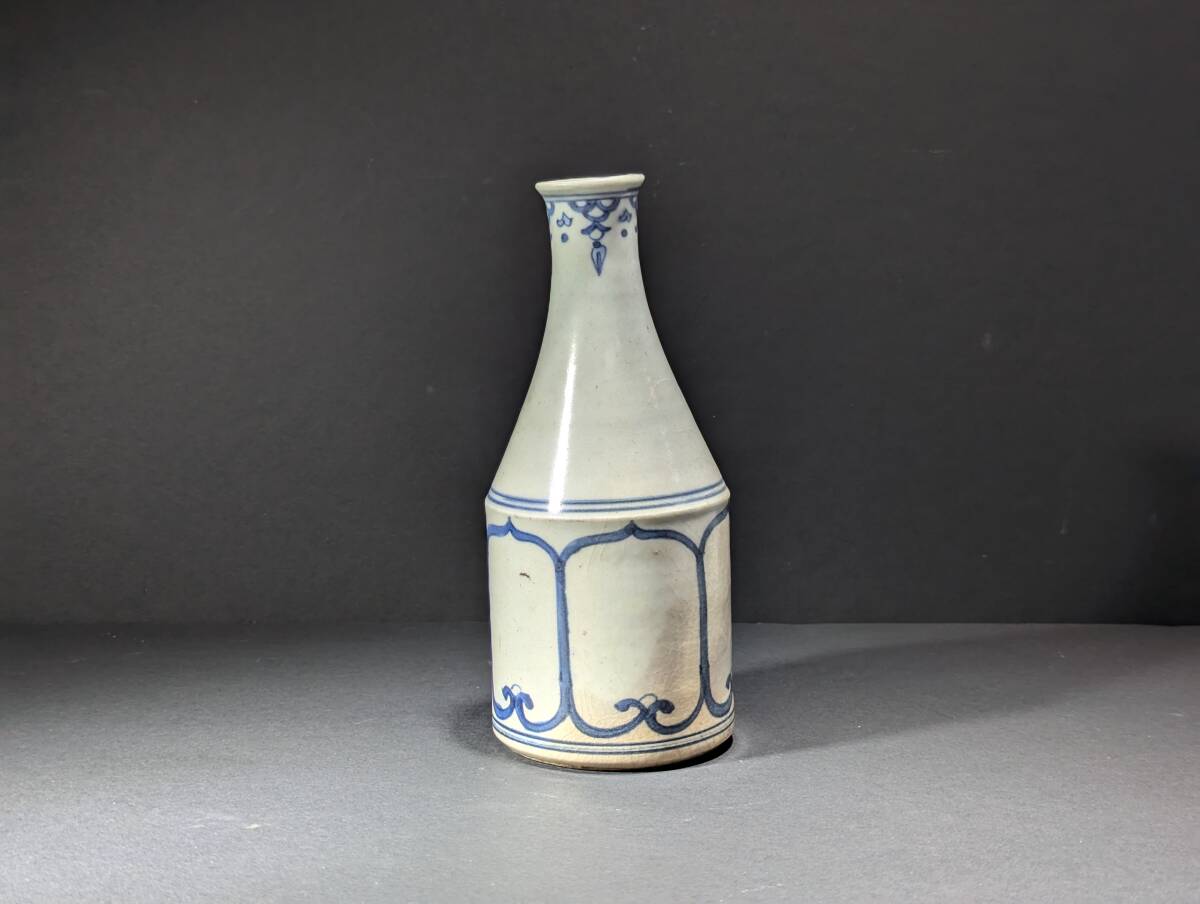 珍！鞆徳利白磁生掛け釉削り出し成型