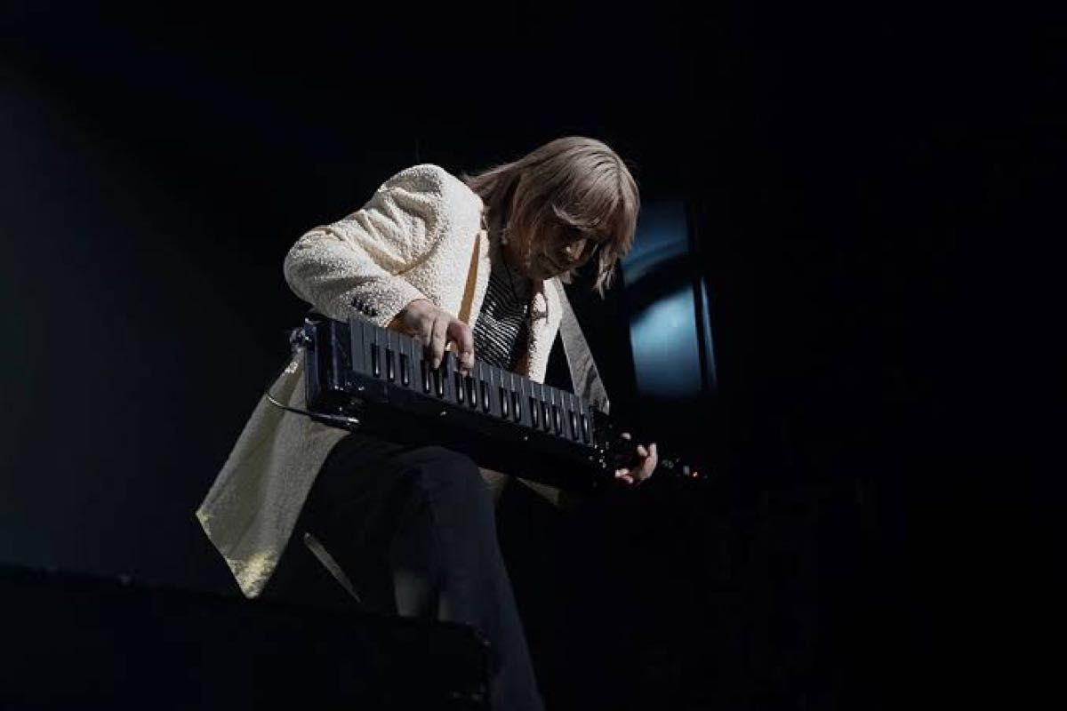 希少】TM NETWORK小室哲哉MIND CONTROL ペーパークラフト 希少】TM