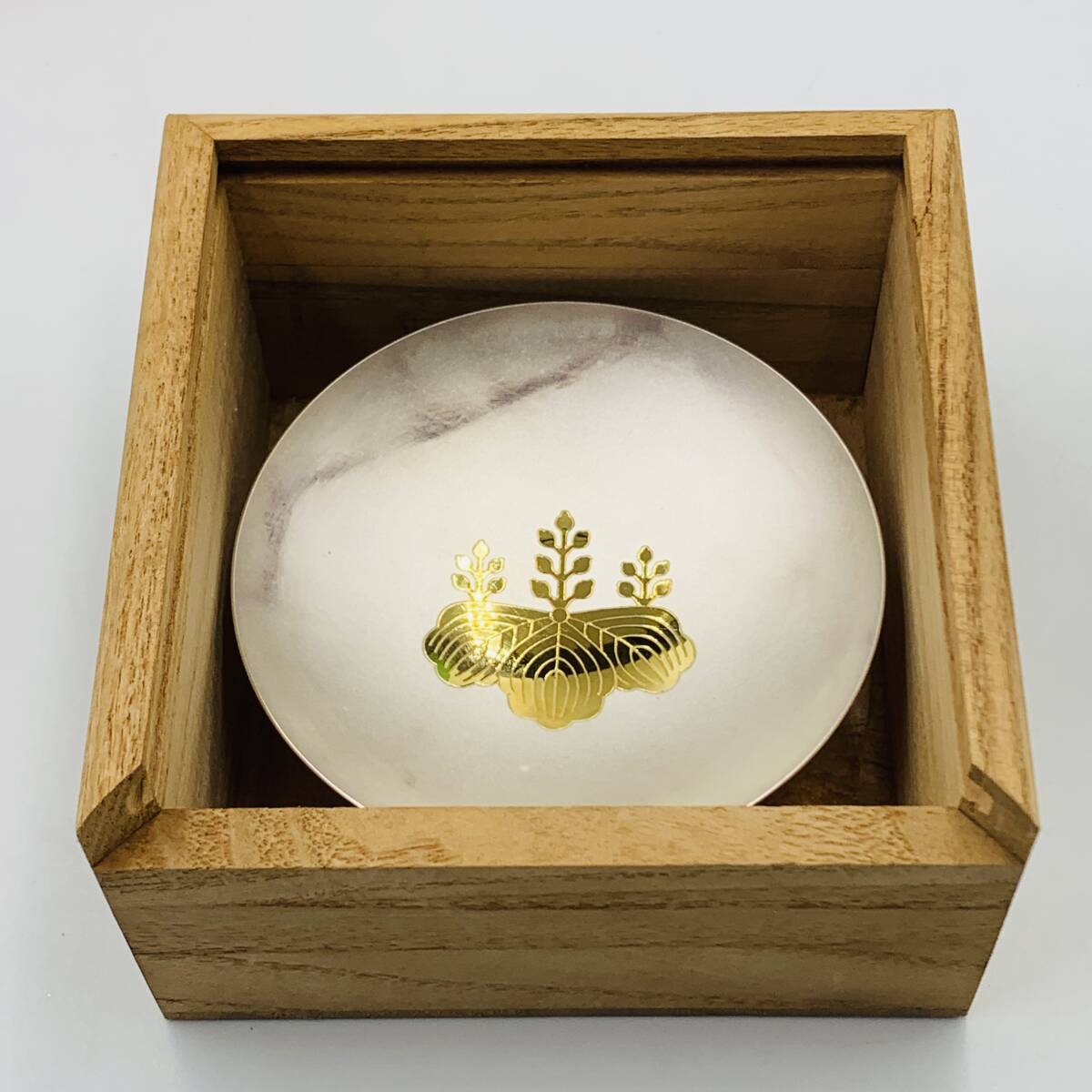 Yahoo!オークション - 永年勤続者表彰記念 銀杯 純銀65.2g 1000 国務大