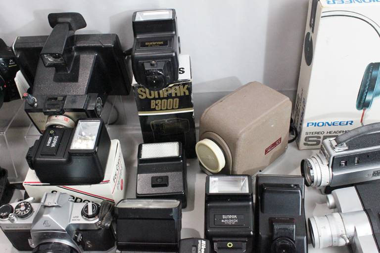 071106 【ジャンク フィルムカメラ＆アクセサリー大量まとめて】 35mm