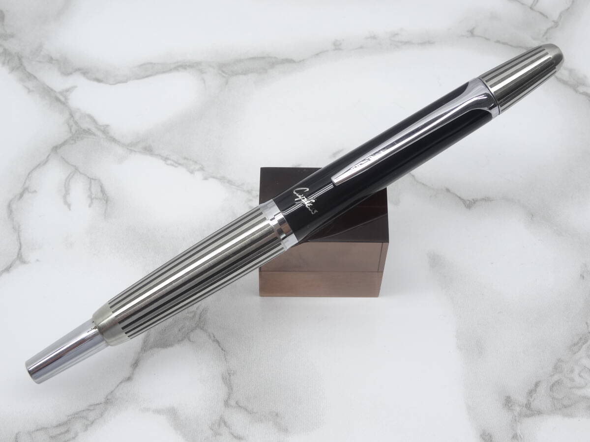 ☆廃盤 PILOT Capless ストライプ 蝕刻 キャップレス 14K 万年筆