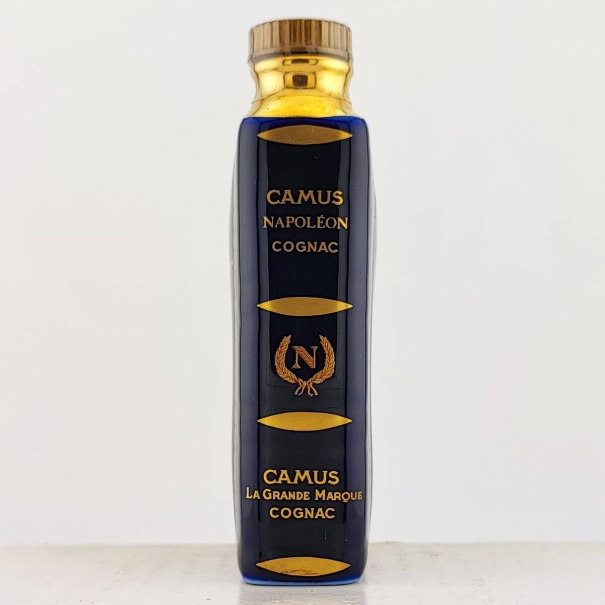 064 COGNAC CAMUS NAPOLEON コニャックカミュナポレオン ブランデー