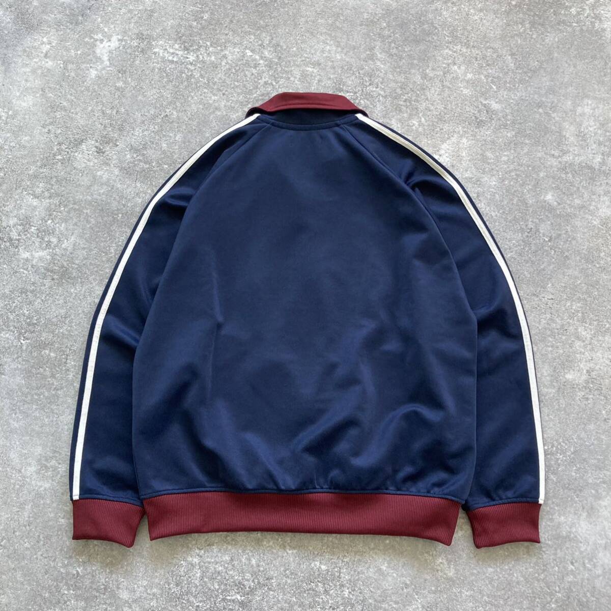 イングランド製フレッドペリー スウィングトップ刺繍ロゴベージュサイズ42