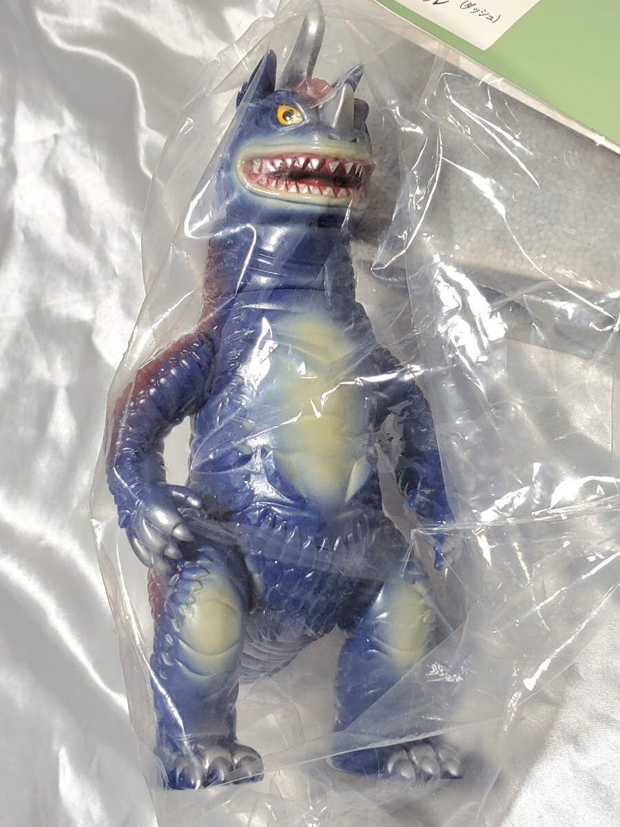 Yahoo!オークション - 即決②なかよしの怪獣シリーズ 爆風怪獣バンガル