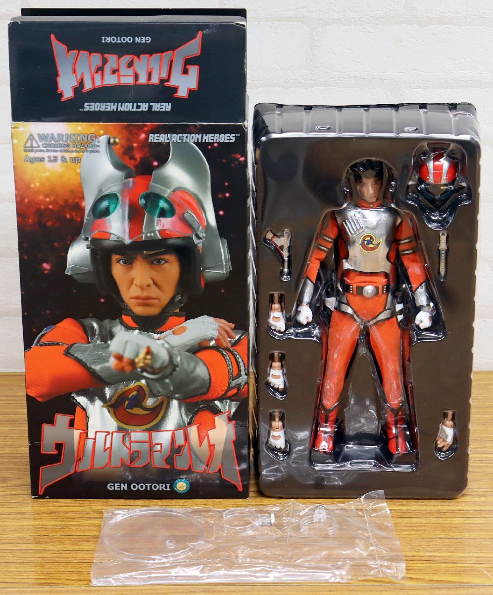 メディコムトイ RAH1/6スケール ウルトラマンレオ おおとりゲン