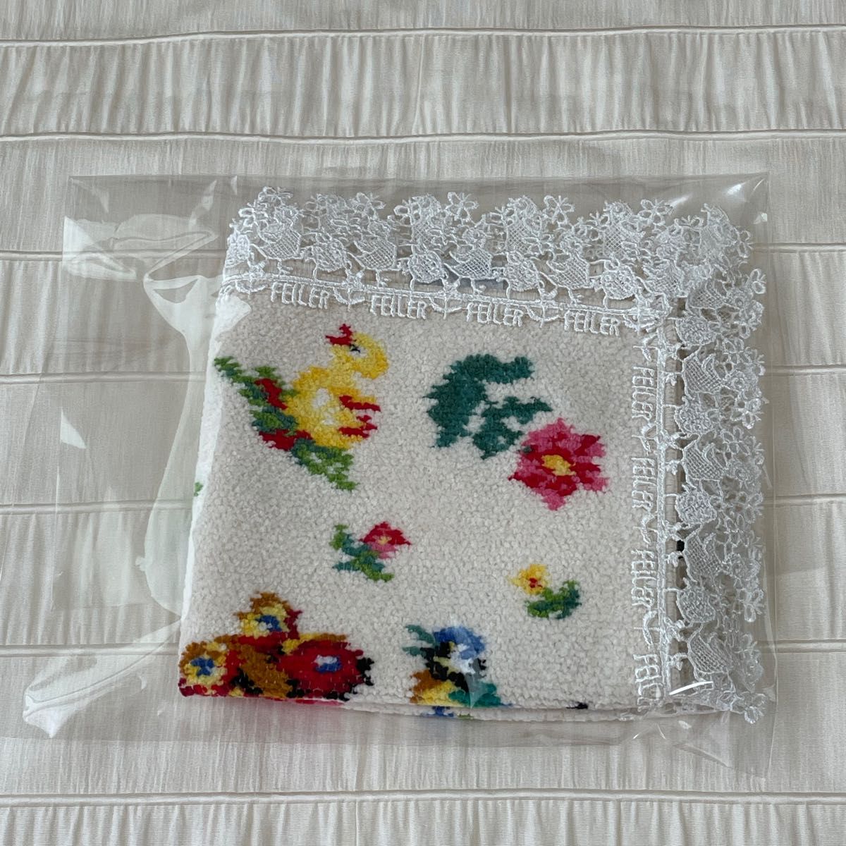 新品 フェイラー ハイジ 近沢レース店レース付きハンカチ ホワイト