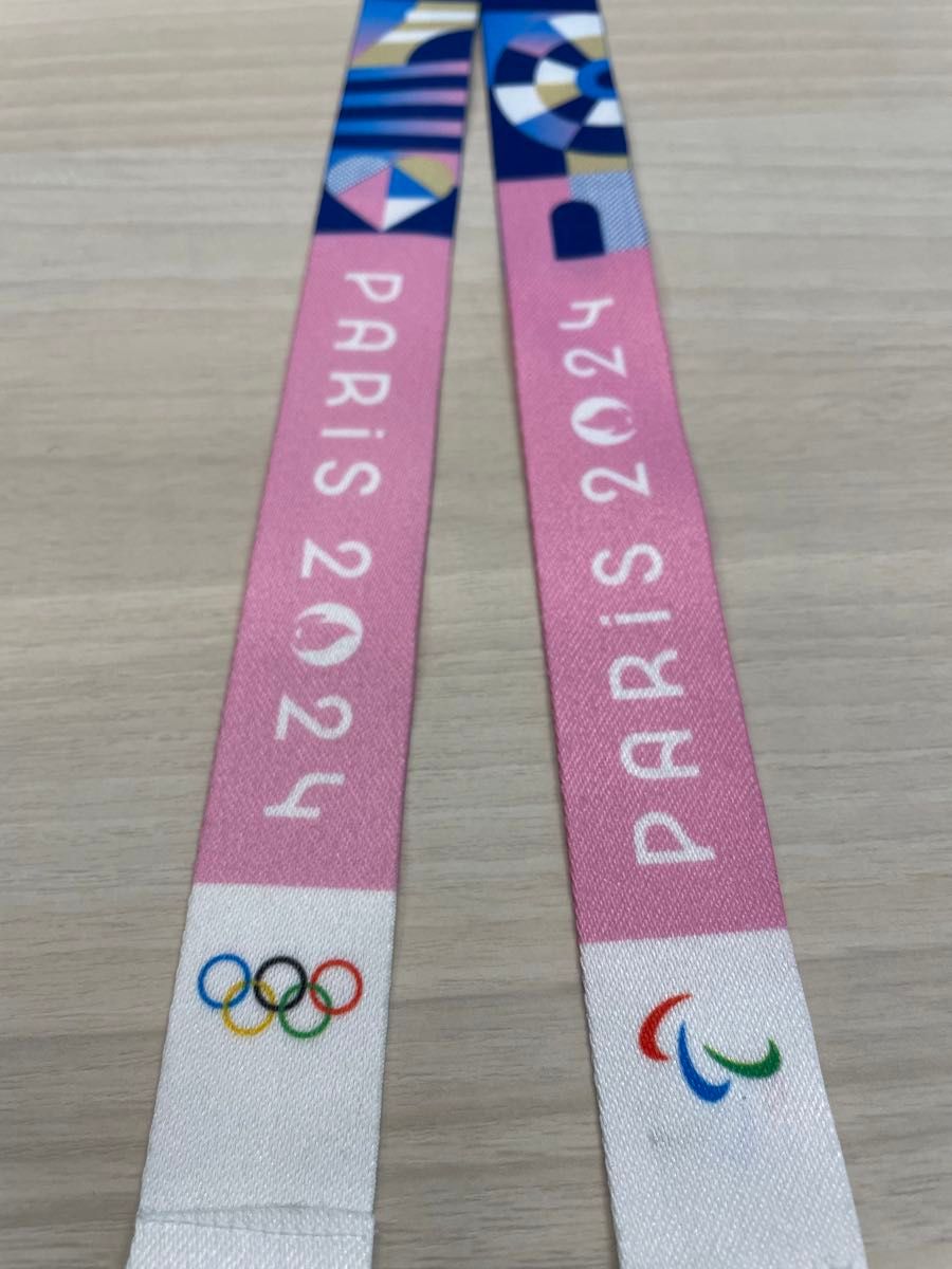 非売品 2024年パリオリンピック クジラ ピンバッジ 非売品2024年パリ