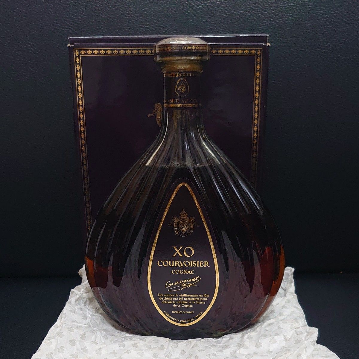 COURVOISIER クルボアジェ コニャック XO 700ml 40% 未開栓 国外酒 箱