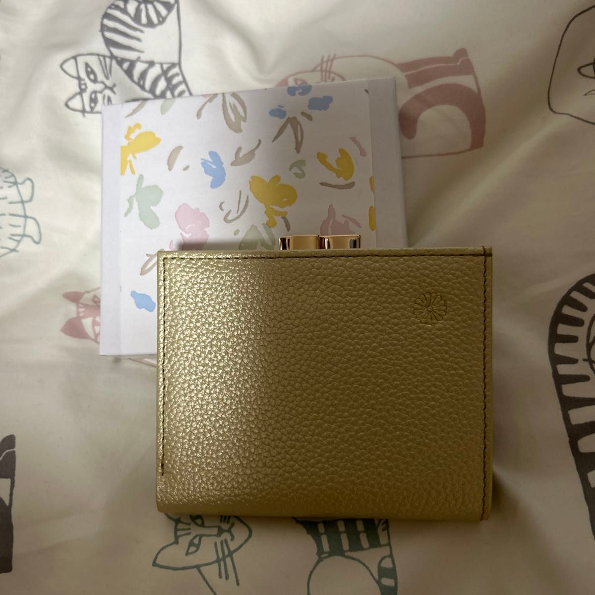 未使用 皇居 がま口2つ折り 財布 シャンパンゴールド｜Yahoo!フリマ