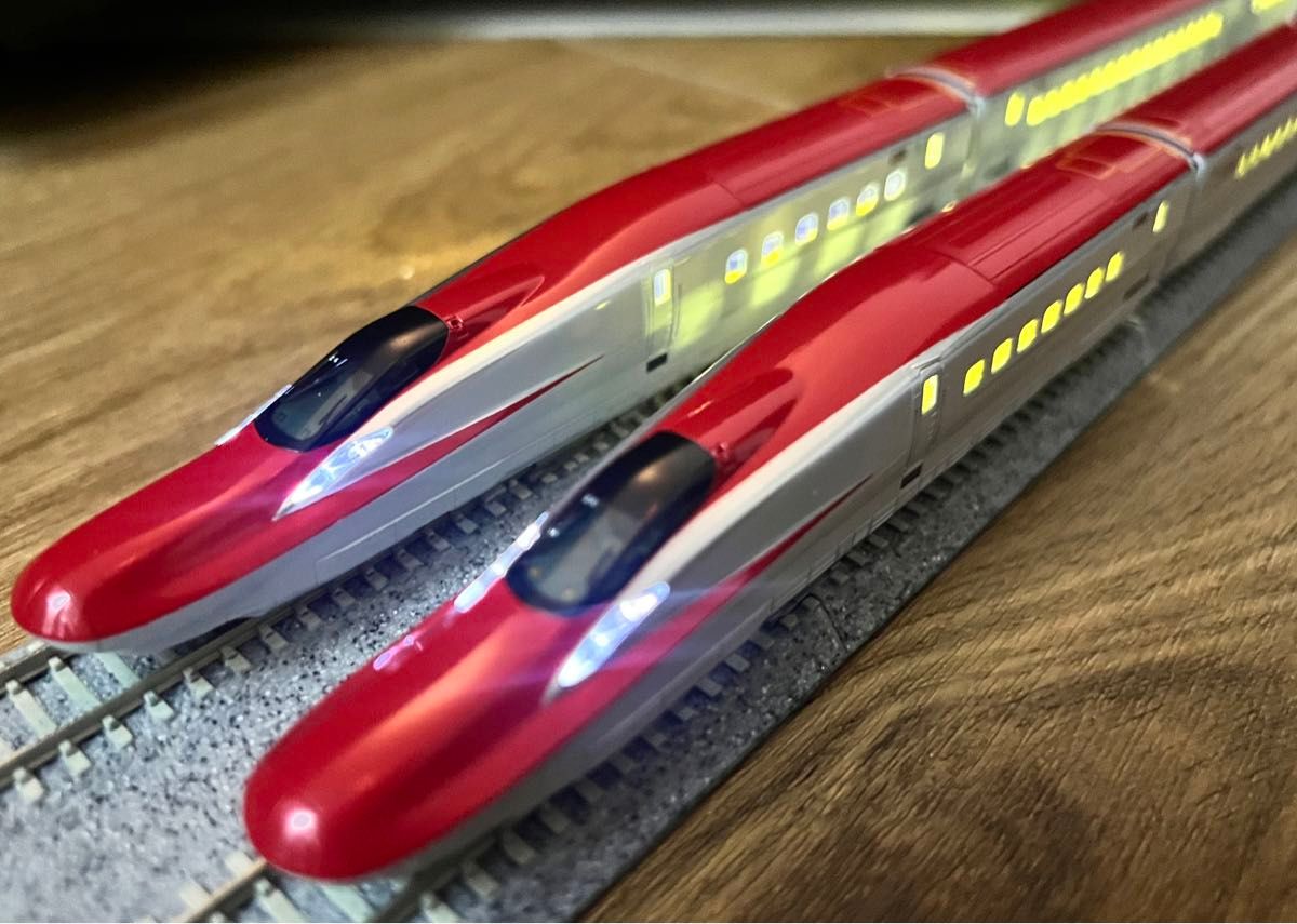 NゲージKATO E6系新幹線「スーパーこまち」 フル編成セット室内灯入り