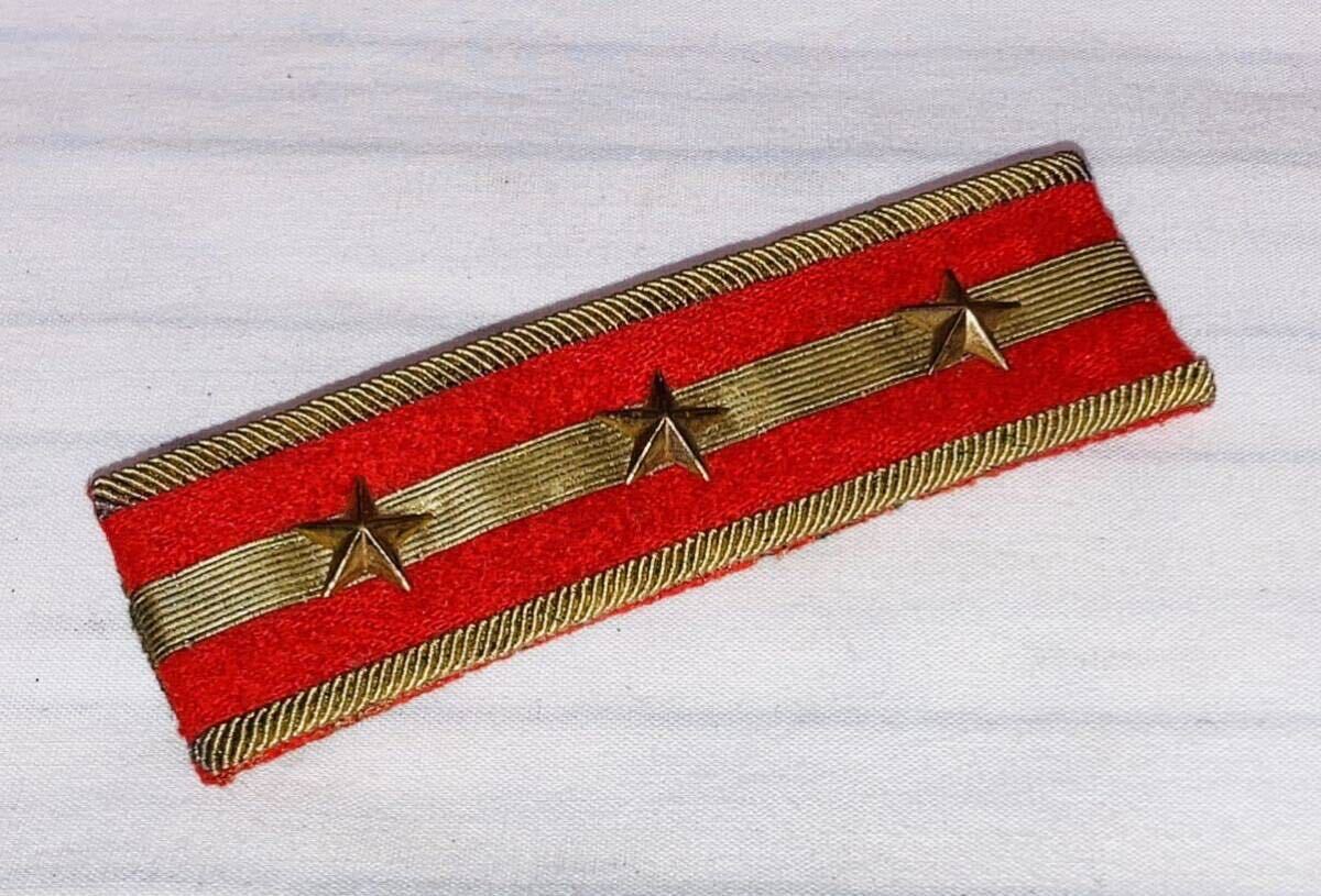 ☆日本軍 大尉肩章 階級章 将校准士官 当時物☆ 日本陸軍旧