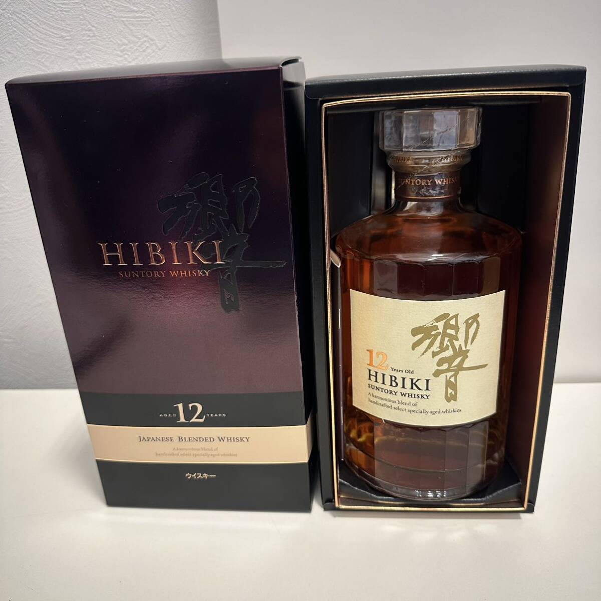 響12年 ウィスキー サントリー 700ml 43% 箱付 響12年700ml サントリー