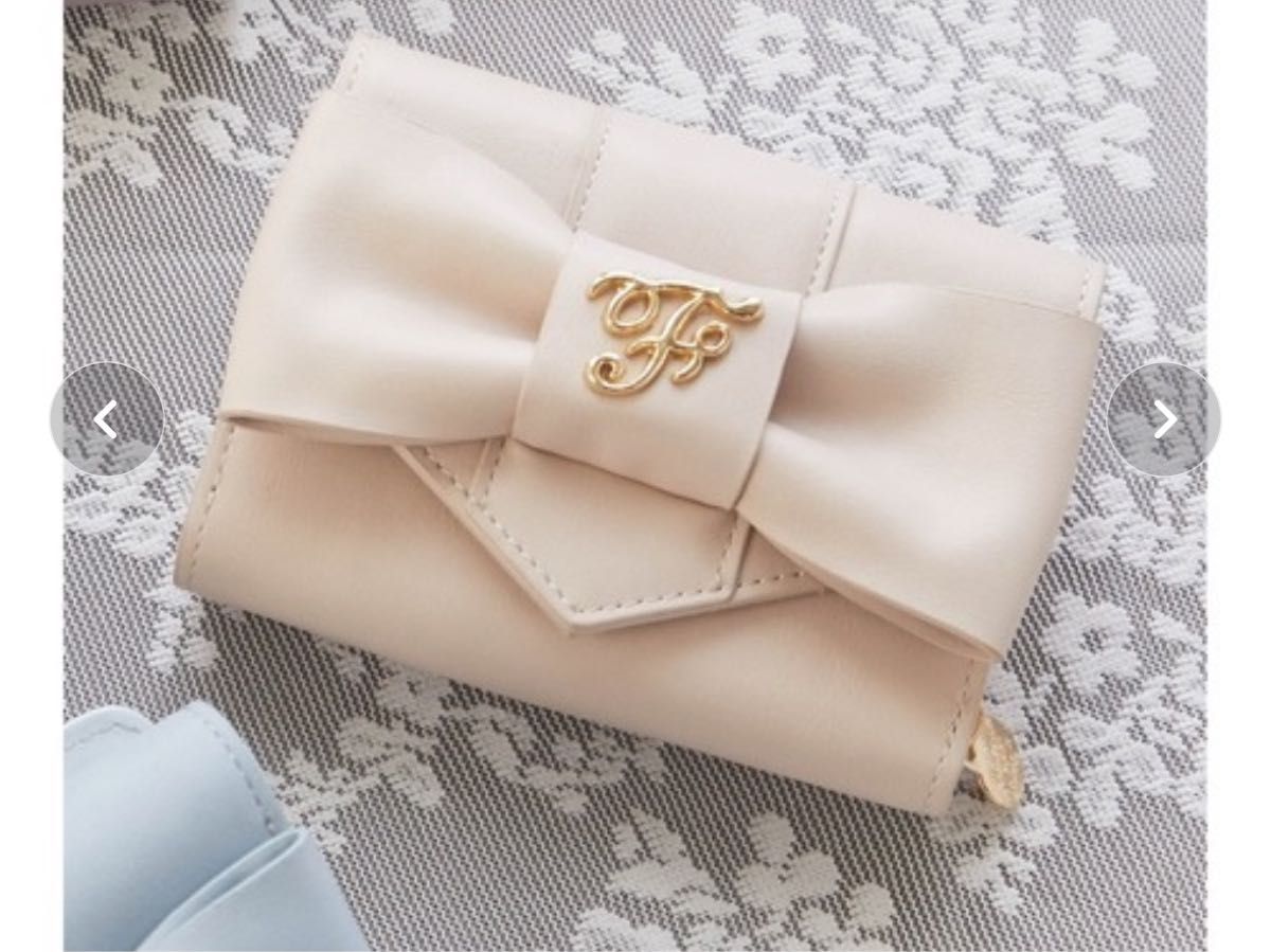 Maison de FLEUR リボン三つ折り財布 ベージュ