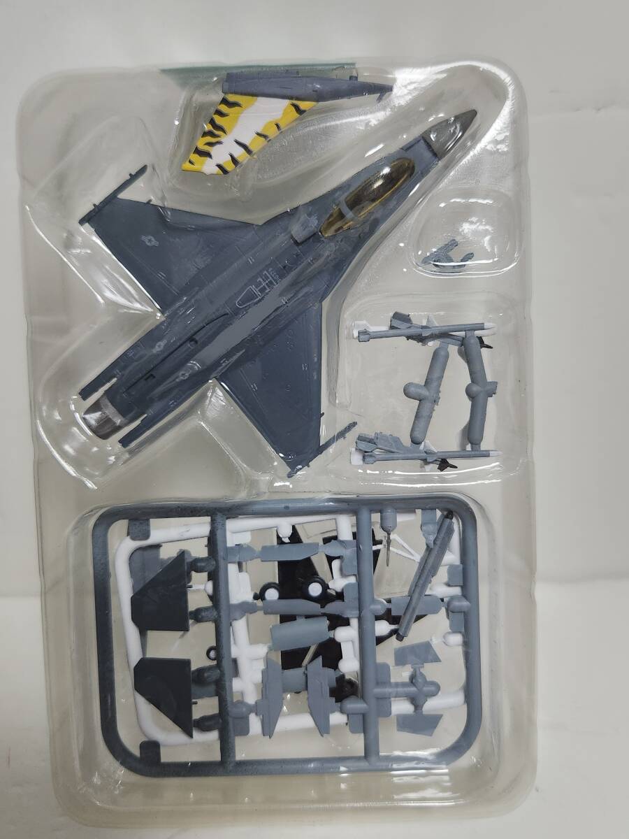 F-toys 1⁄144 F-22A ラプター 第1戦闘航空団司令機 エフトイズ エフトイズ