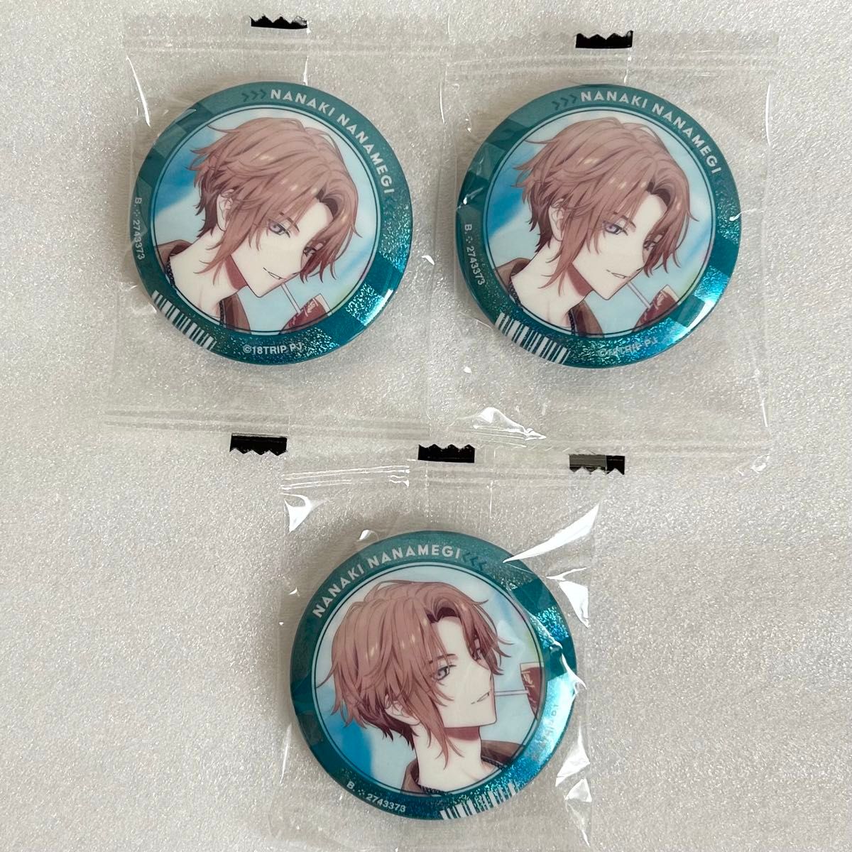 18TRIP 斜木七基 缶バッジ 斜木七基 缶バッジ 18TRIP