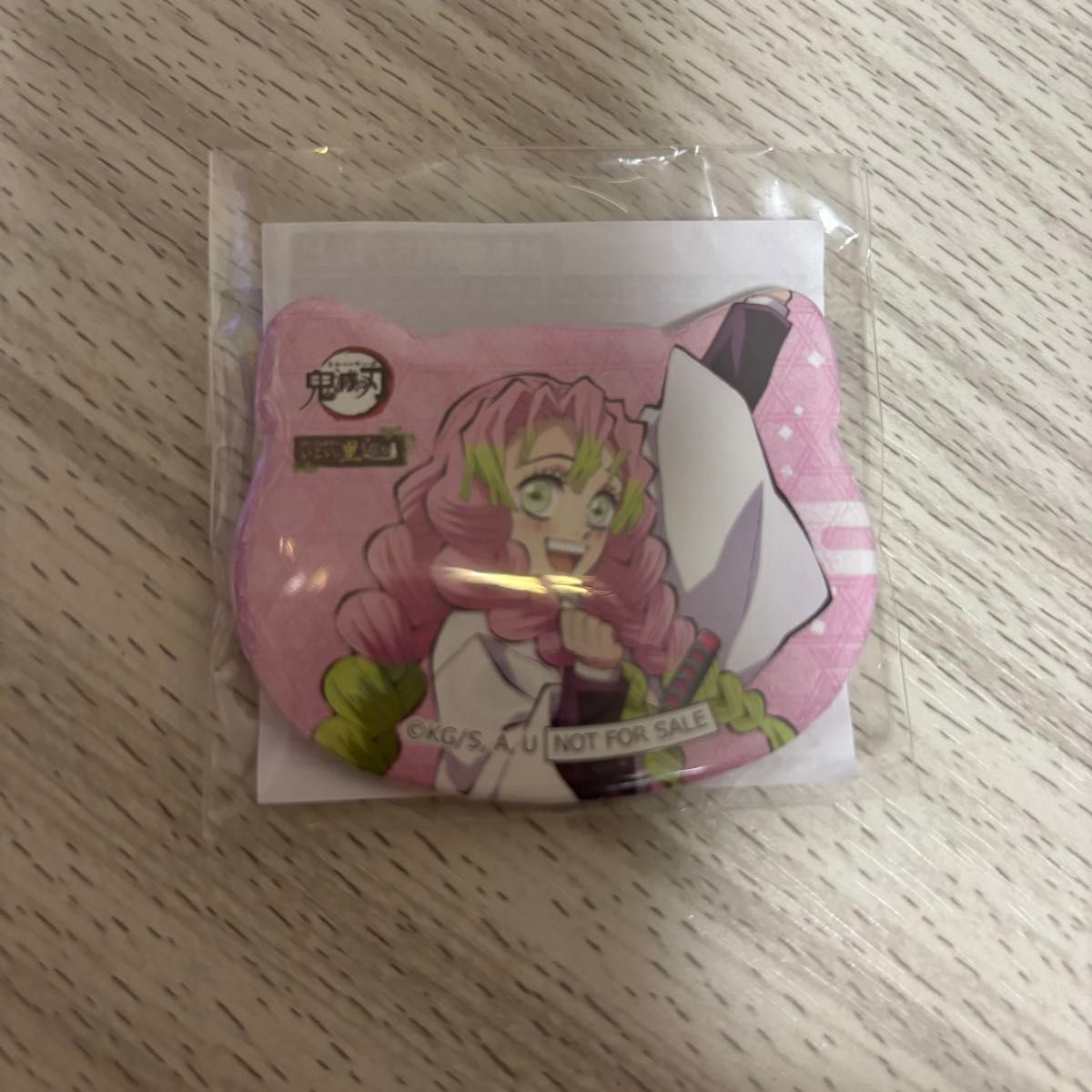 鬼滅の刃 ナンジャタウン ねこ型缶バッジ 甘露寺蜜璃 特別任務賞 鬼滅