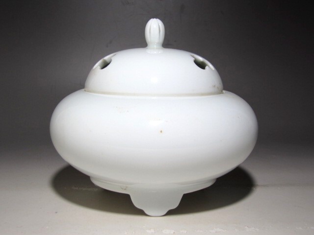 人間国宝 井上萬二 白磁香炉 美しい姿k752 人間国宝・井上萬二さん