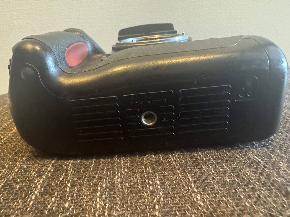 ニコン Nikon F5 フィルムカメラ Film Camera レンズなし