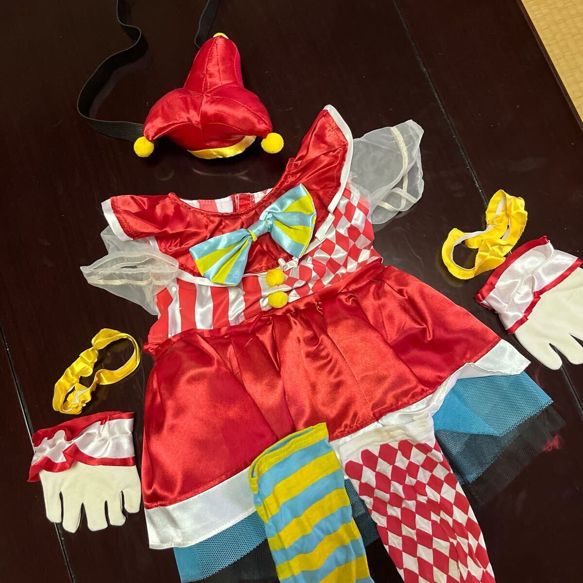 不二家 店頭用ペコちゃん 専用衣装 お正月用の晴れ着 華やかな着物衣装