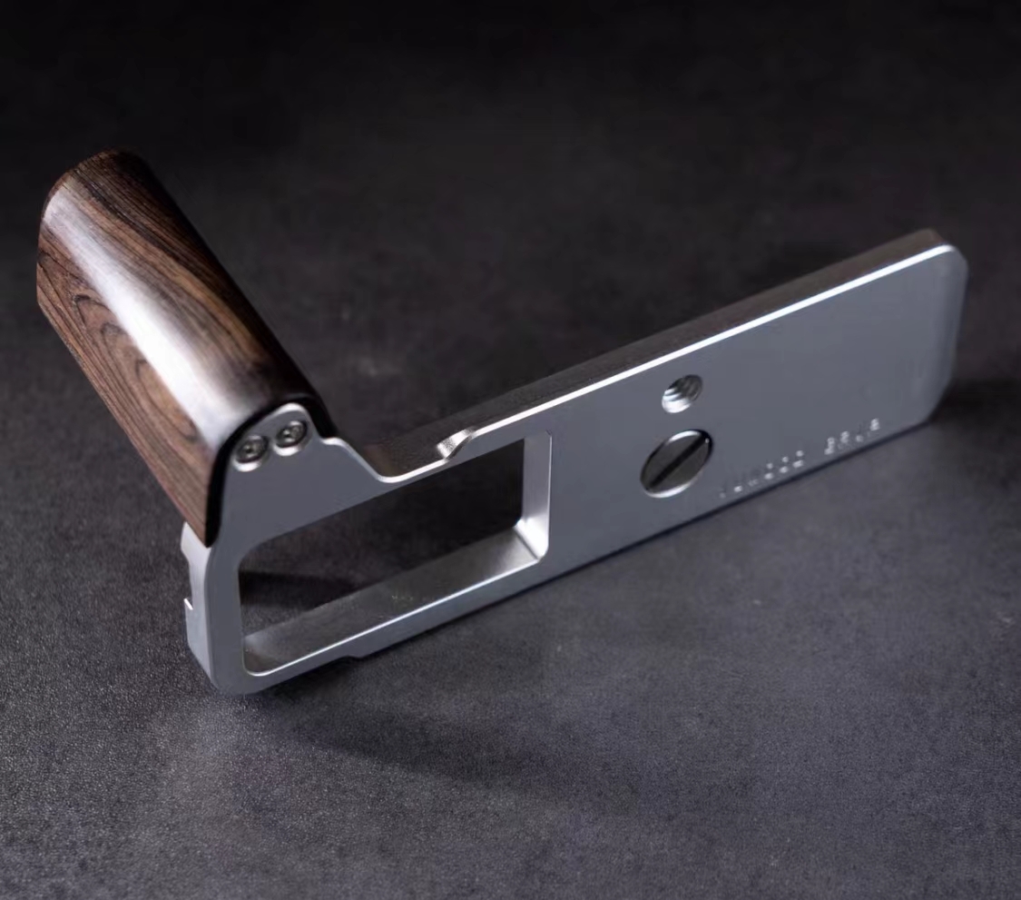 新品 富士フイルム FUJIFILM xt5用 ハンドグリップ シルバー 【公式通販】