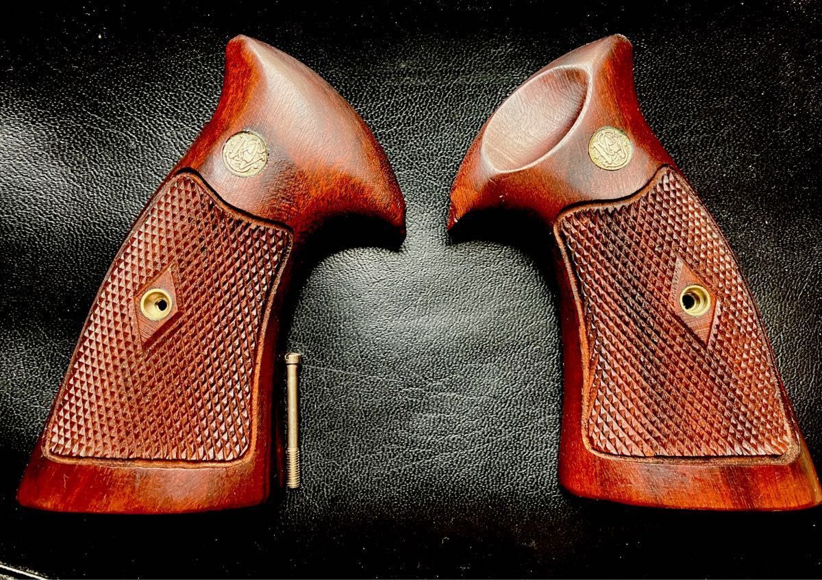 S&W純正 Nフレーム用 実物グリップ S&W純正 Nフレーム用 実物グリップ