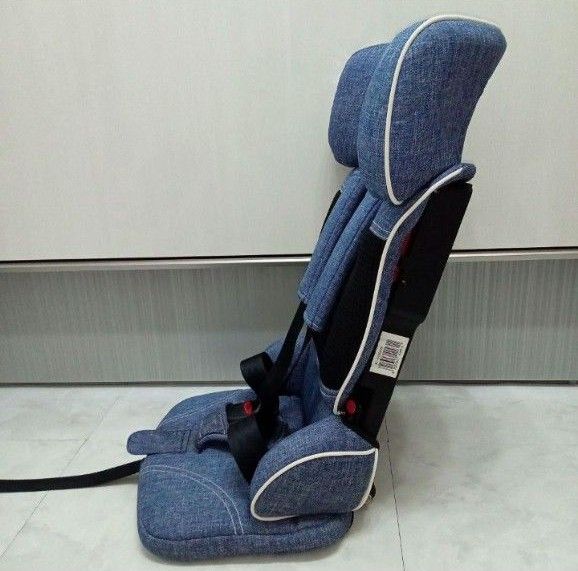 極美品 【日本育児】チャイルドシート トラベルベスト ECプラス