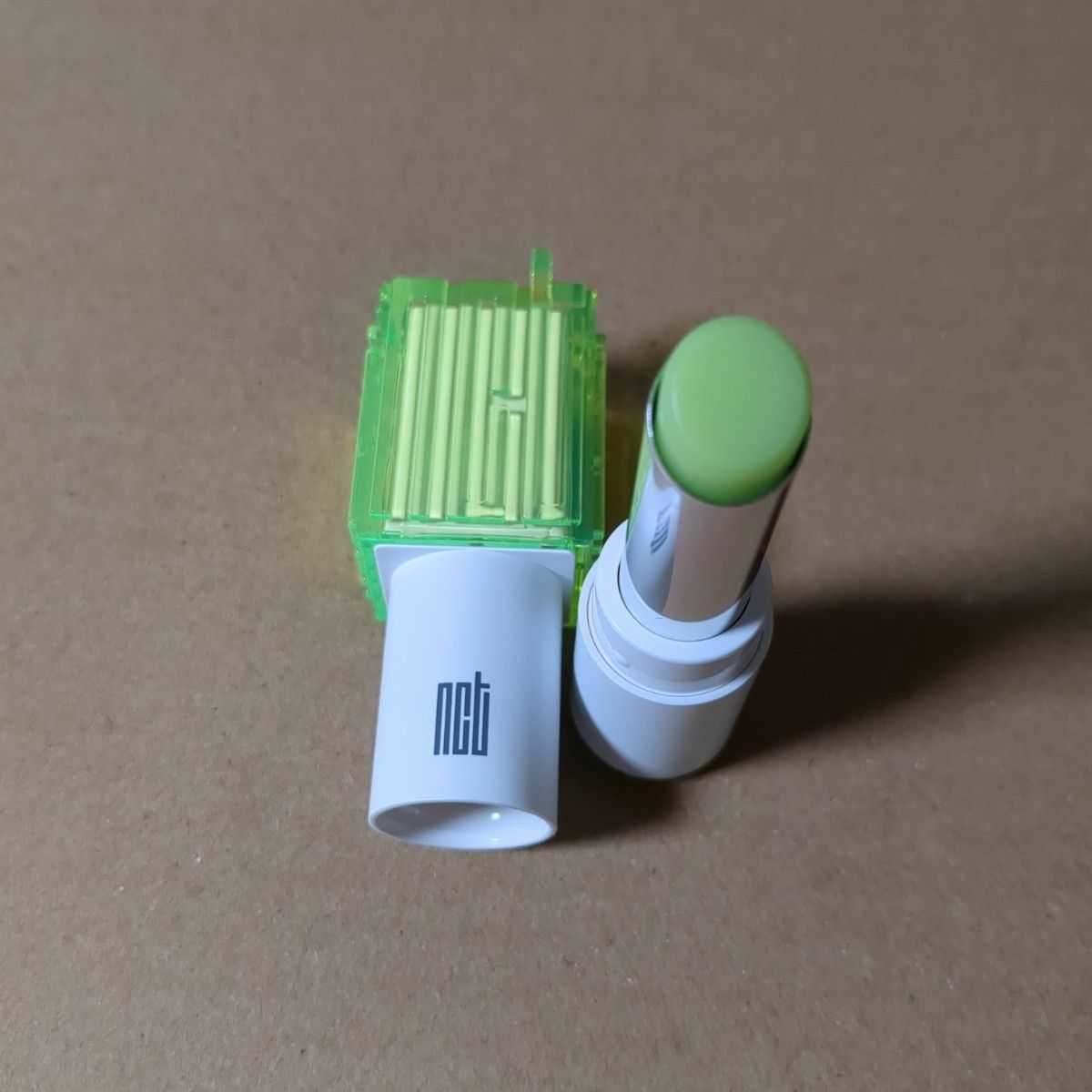 NCTペンラ型 リップバーム SMドルのペンライトがリップに！？》Red