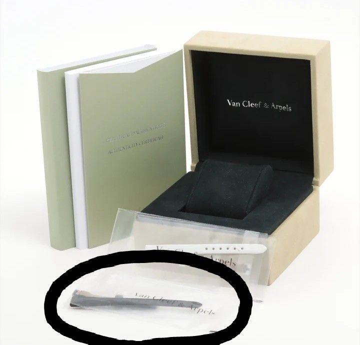 定価58 080 ヴァンクリーフ＆アーペル アリゲーターレザーストラップ