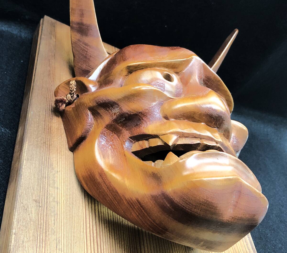 般若(はんにゃ)木彫り 手彫り