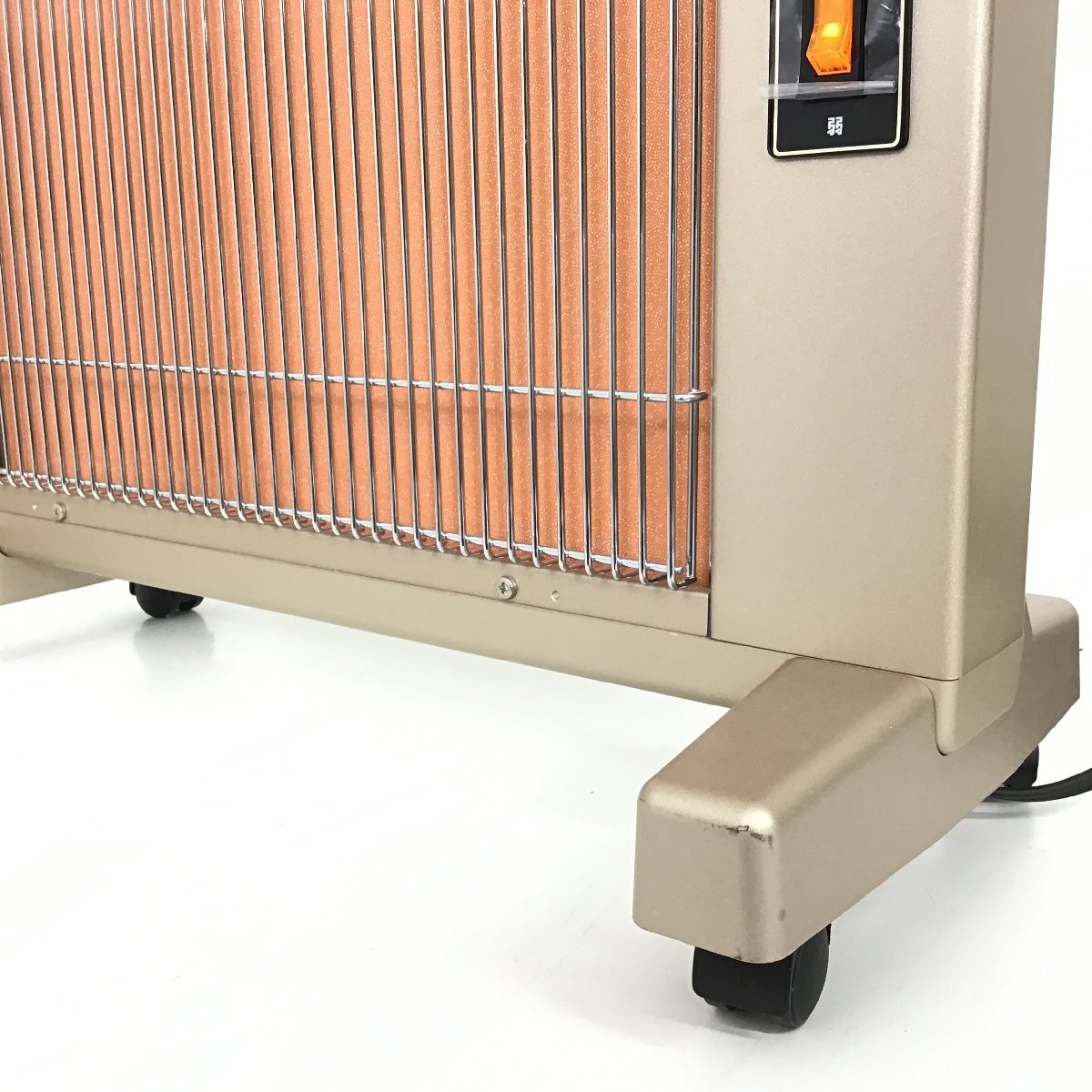 配達無料地域あり＊遠赤外線暖房機 サンルミエ エクセラ5＊