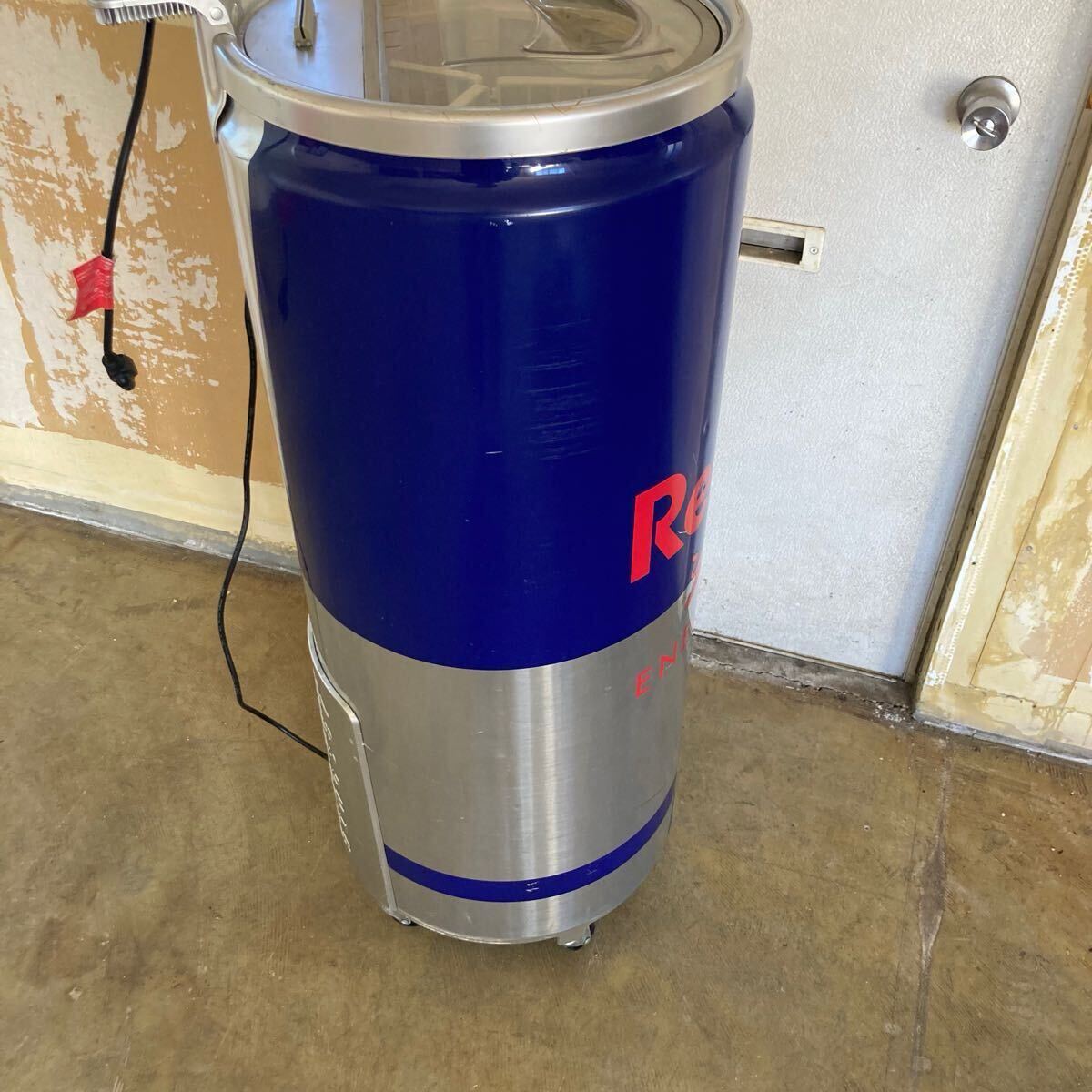 非売品 Red Bull レッドブル 缶型 冷蔵庫 野外フェス アウトドア