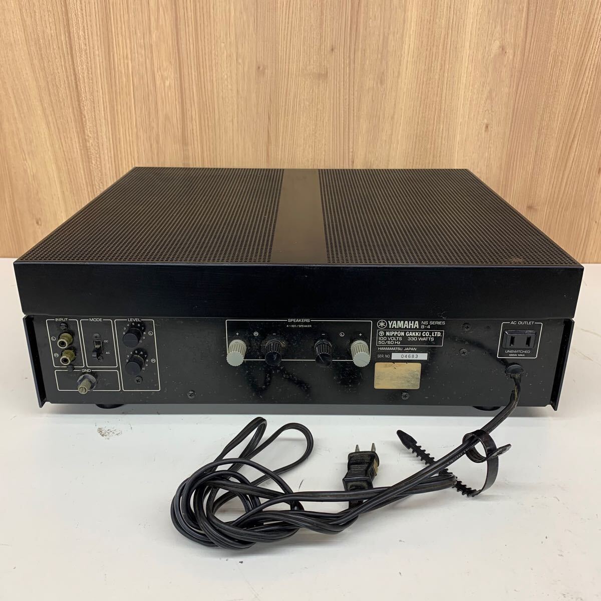 YAMAHA ヤマハ B-4 パワーアンプ YAMAHA ヤマハ B-4 ブラック ステレオ