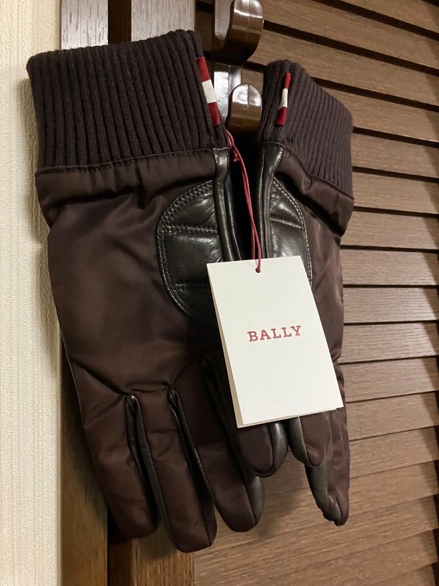 新品BALLY バリー 手袋 グローブ 羊革 レザー 新品 ラム レザー