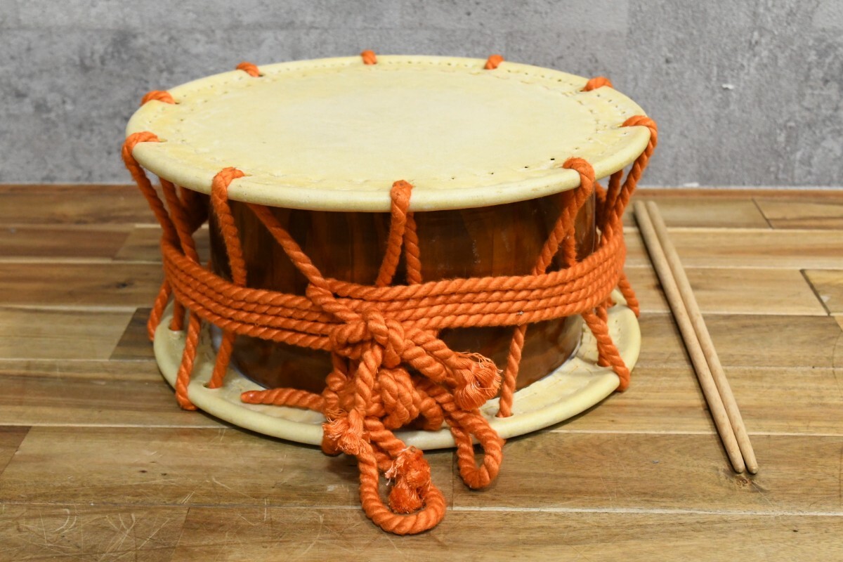 諏訪工芸 締太鼓 30cm 木製座り台座 バチ付 和太鼓 和楽器 打楽器 祭り