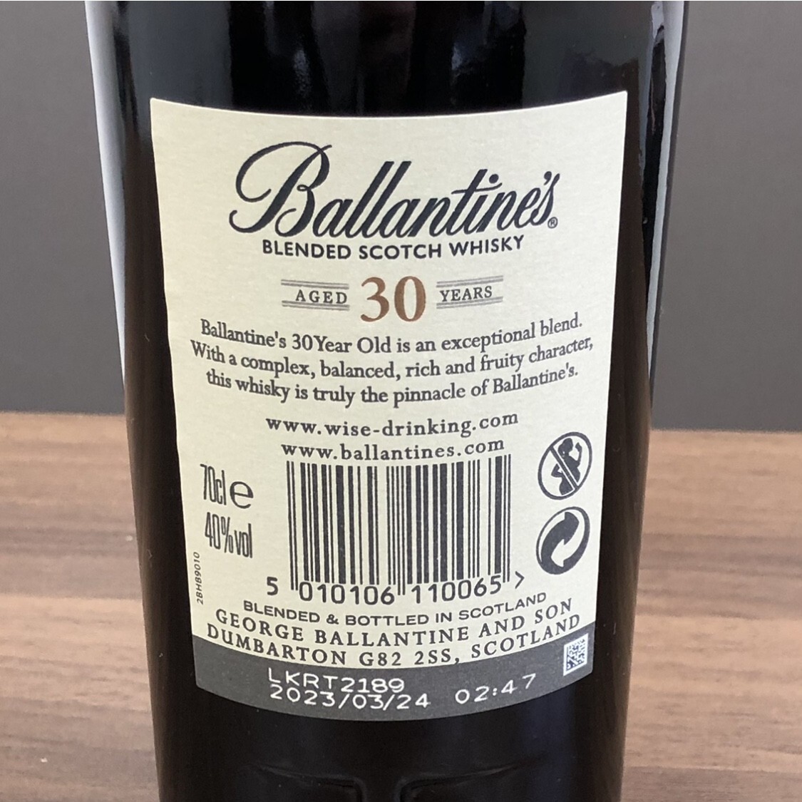 ♪未開栓 バランタイン 30年 700ml 40度 スコッチ ウイスキー 外箱/木
