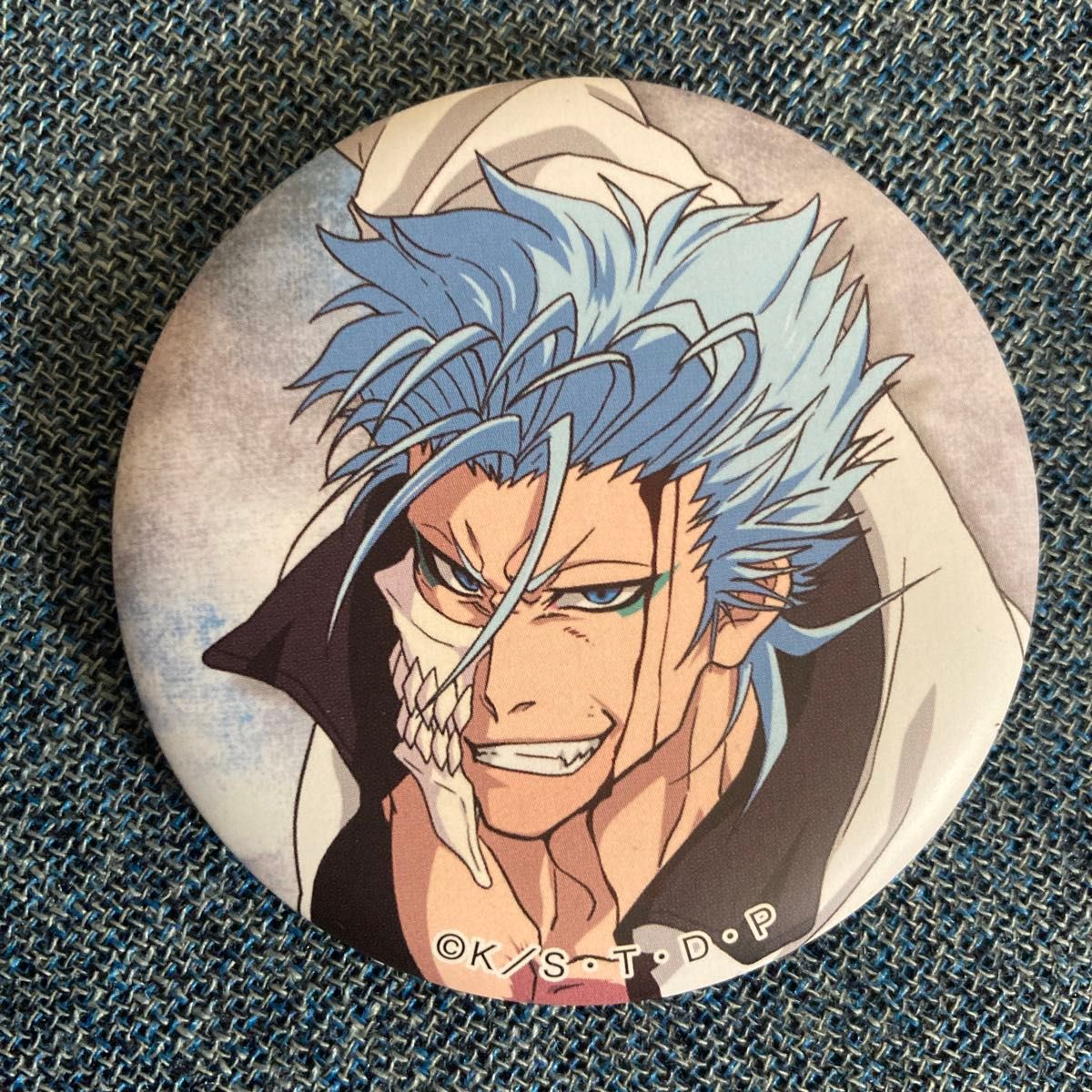 即購入可】ブリーチ BLEACH 横浜 ランドマーク 缶バッジ グリムジョー