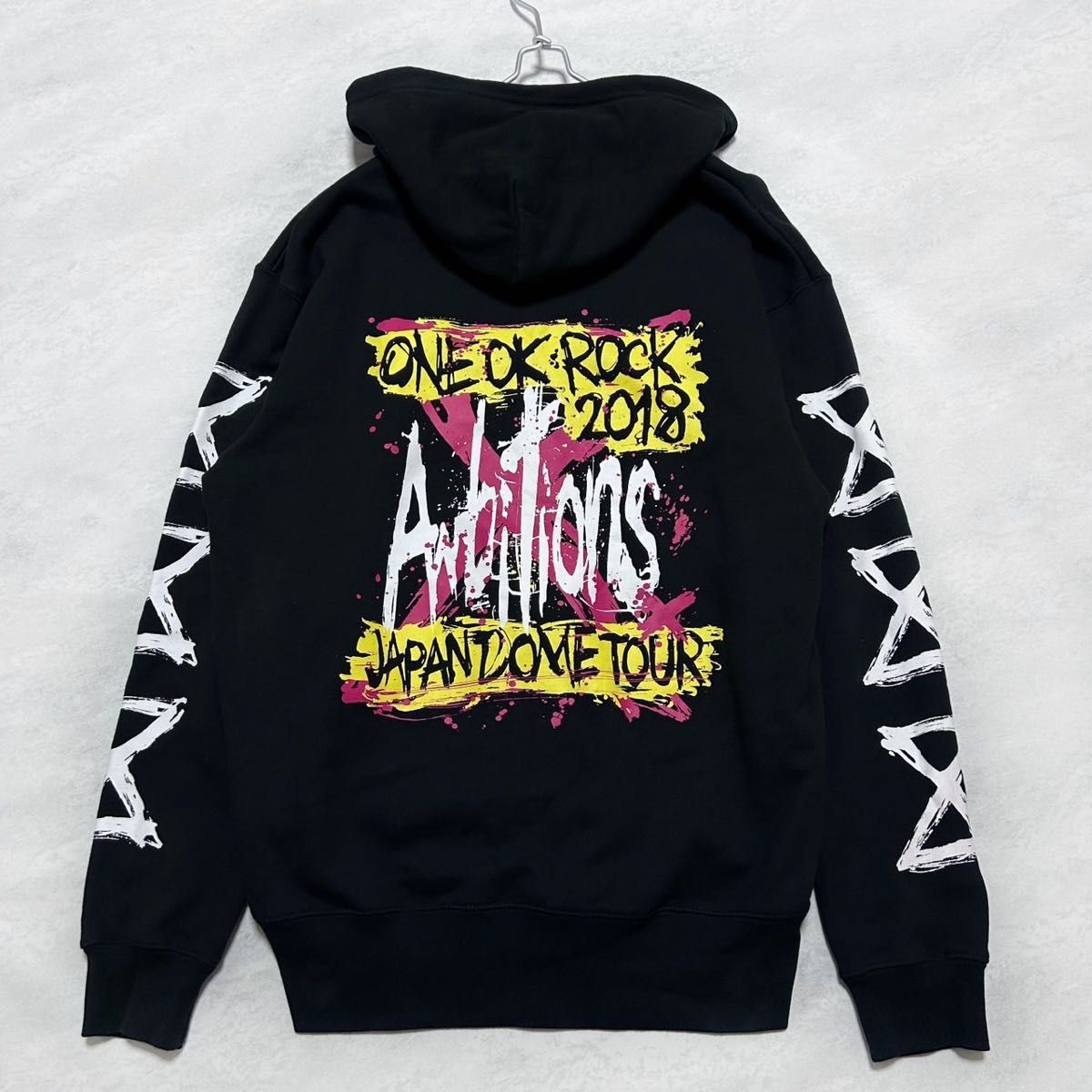 ワンオク ONE OK ROCK ツアーパーカー 2018 Mサイズ ブラック JAPAN
