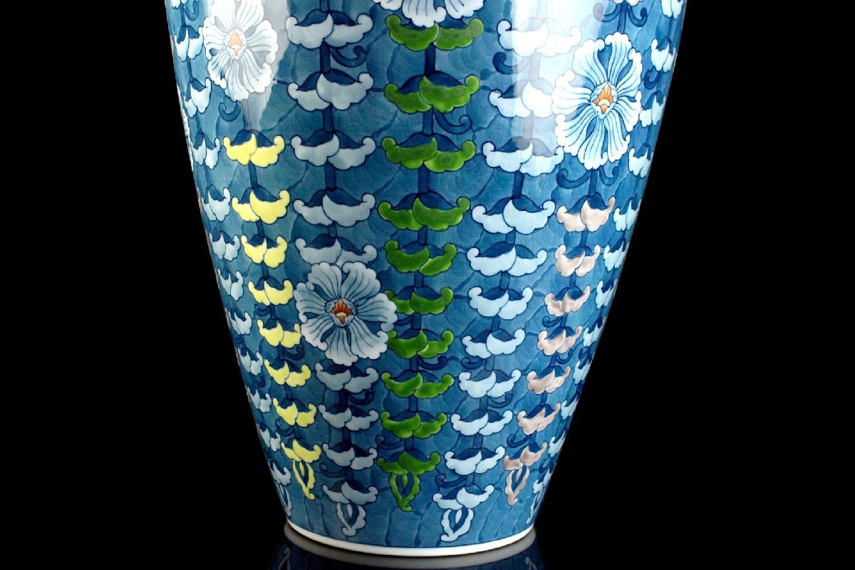 陶芸作家 藤井勝雲 作 染錦 小花文様 飾壷 有田焼 細密細工 高