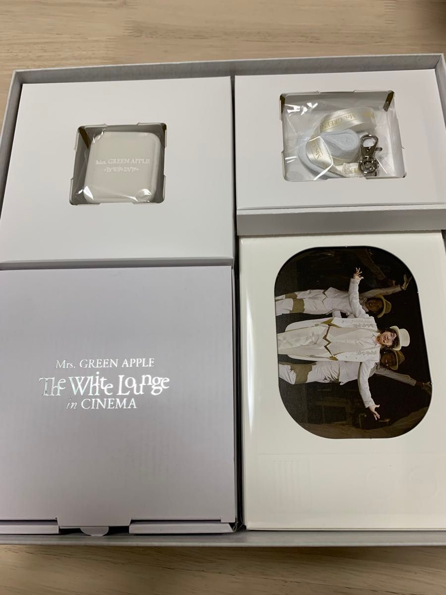ミセス ホワイトラウンジ inシネマ 初回限定BOX グッズ7点セット