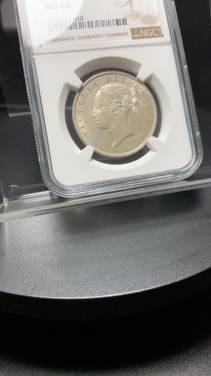 エリザベス女王銅貨金メッキ付き追悼クイーンメモリアル英国ブリタニア