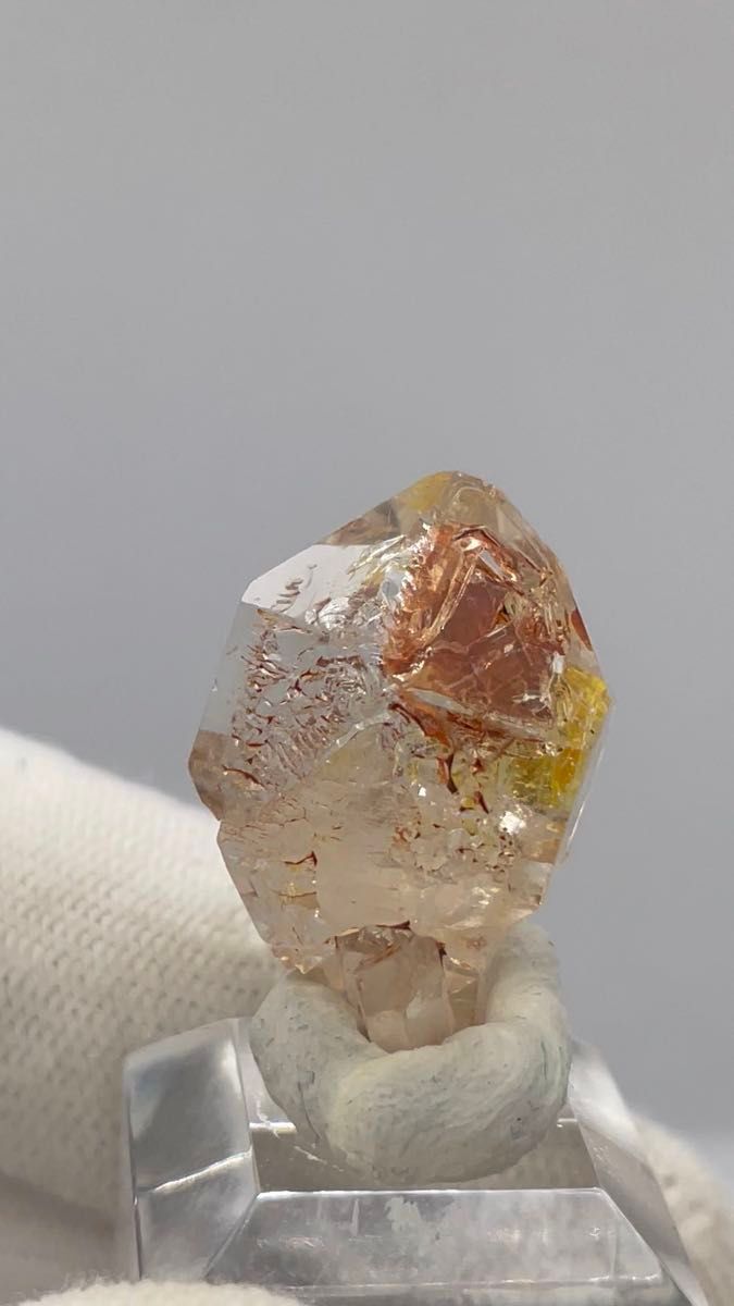 希少な国産蛍光水晶yわかりみのツヨい骸骨タイプ8個セット/オマケ付き