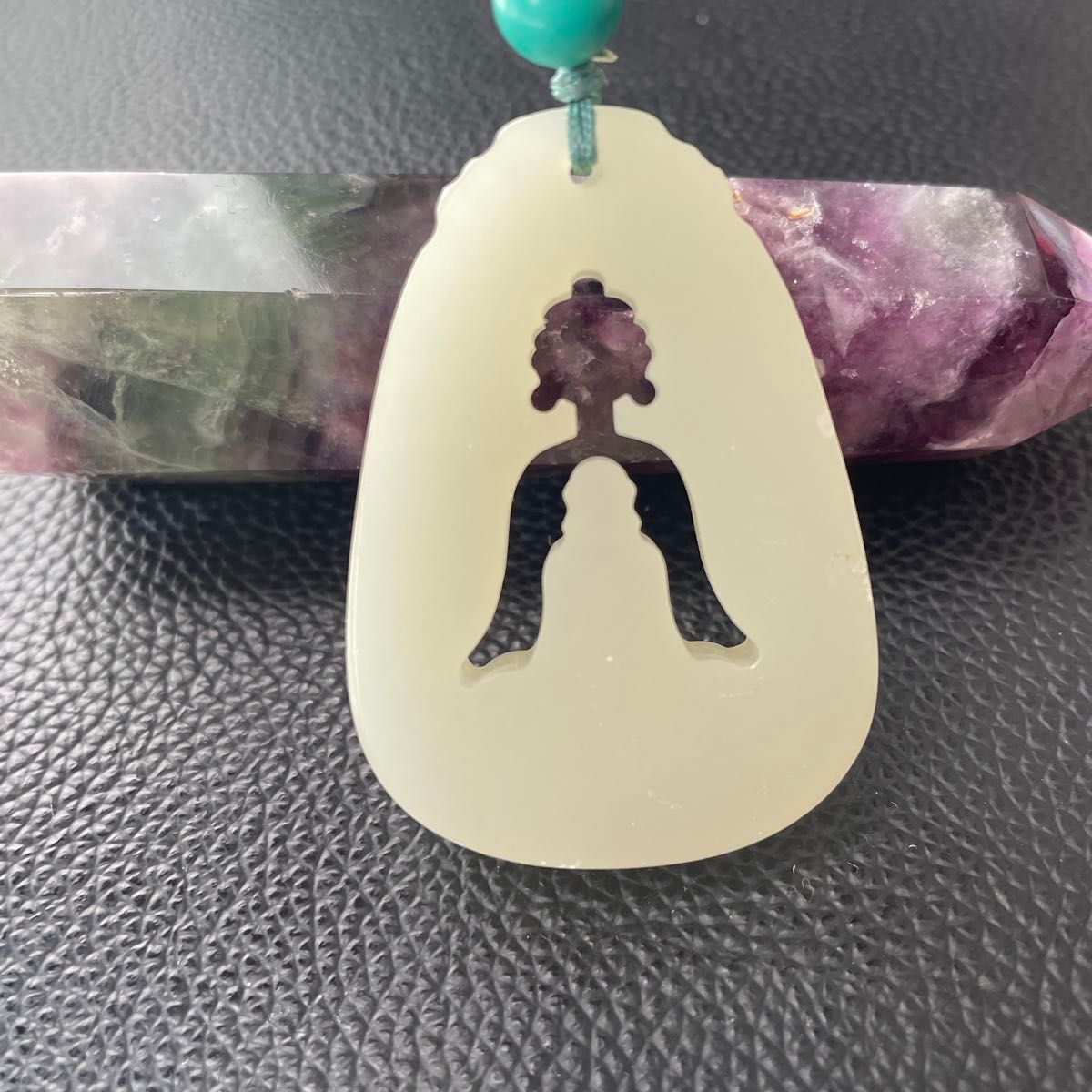 中国和田玉両面透かし彫り仏像×ターコイズ 黄翡翠 和田白玉装飾 豪華