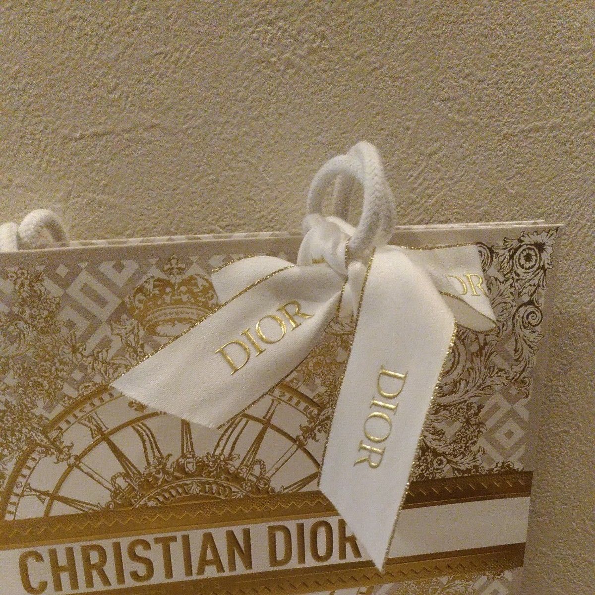 Dior 2024 カード 限定スターチャーム クリスマス ショッパー