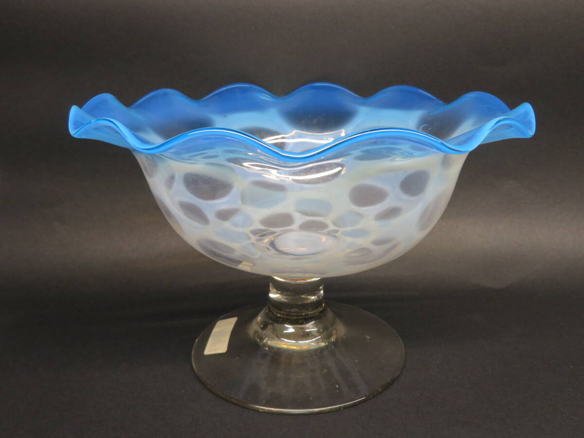 氷コップ① 乳白色 青縁 大正ガラス