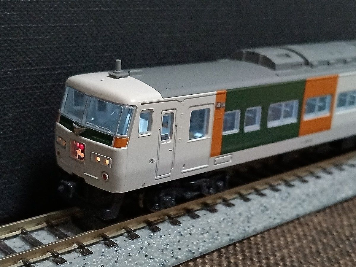 KATO 185系0番台「踊り子」新塗色 基本・増結セット KATO 185系0