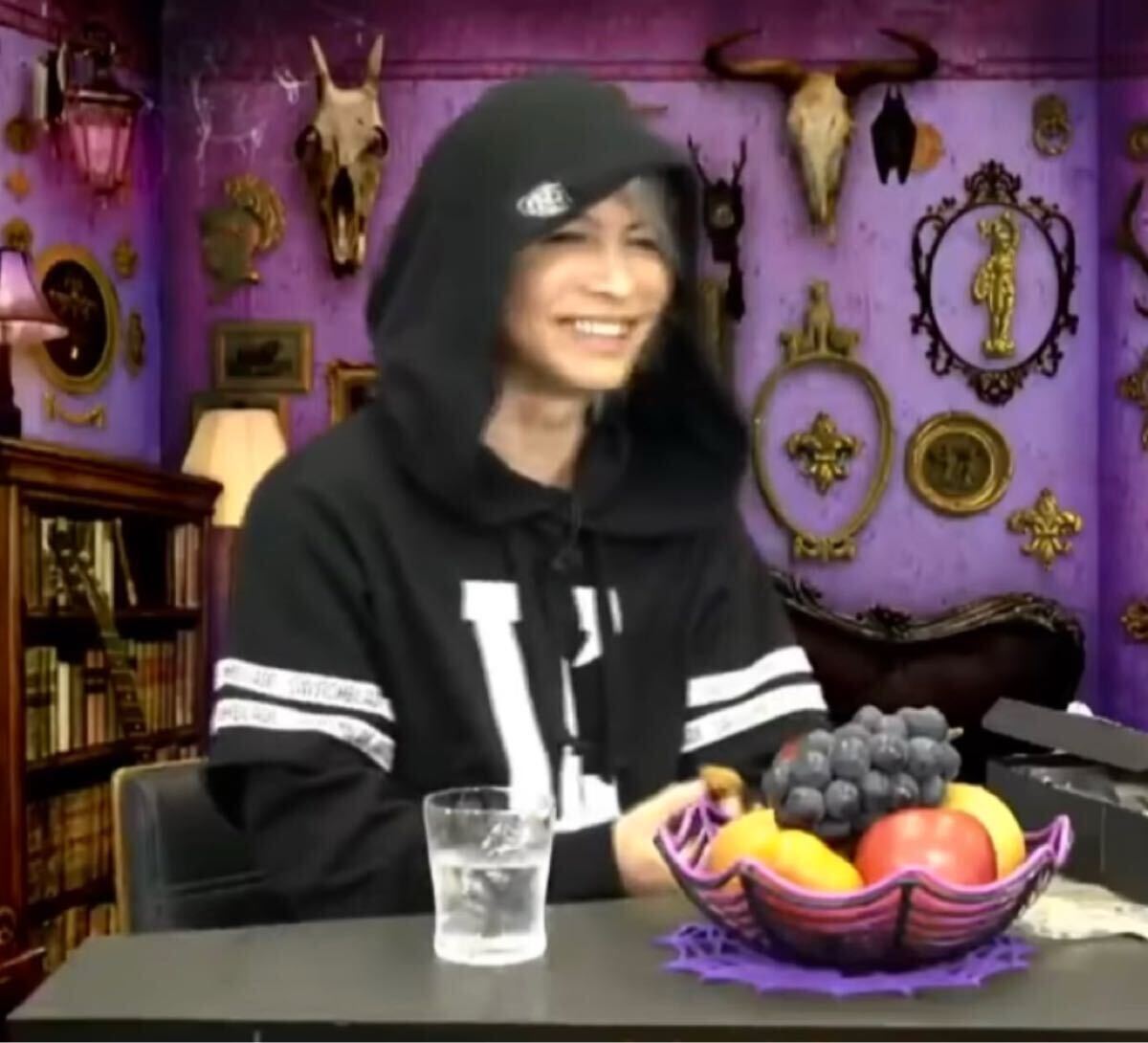 HYDE着 送料込み L'Arc~en~Ciel SWITCHBLADE コラボ パーカー XXX HYDE